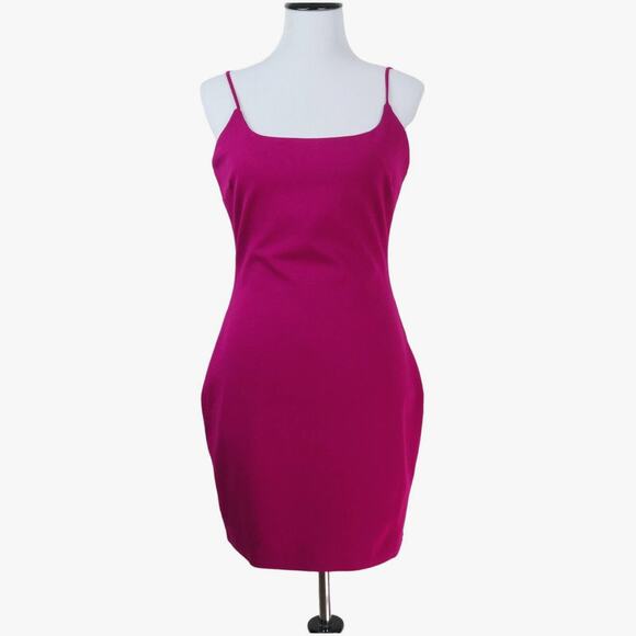 Lulu’s Size M Best-Loved Magenta Scoop Neck Bodycon Mini Dress - Picture 3 of 11